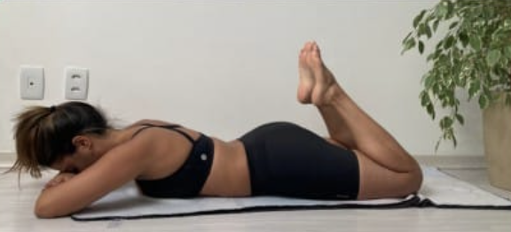 Decúbito ventral joelhos fletidos até encostar no glúteo